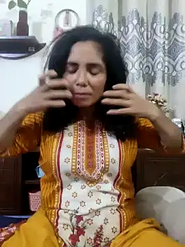 Laila-202 online show from July 2026 08:55:01 PM