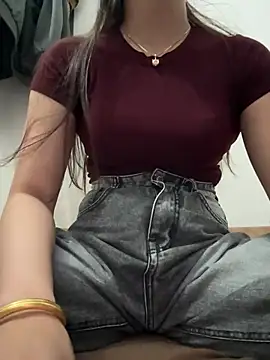 Juli na online show from July 2026 02:20:02 AM
