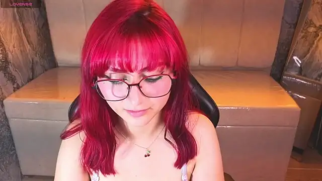 Queen Red v online show from July 2026 06:53:01 AM