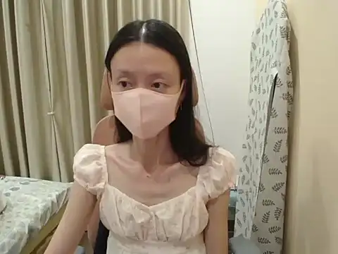Lil-Cherry online show from July 2026 01:50:01 PM