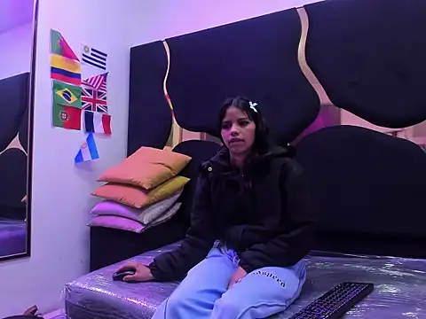 KendallBratzSS online show from July 2026 01:36:01 PM