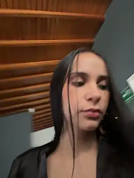 LilieSnow online show from July 2026 05:00:02 PM