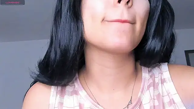 liia collins  online show from July 2026 07:45:02 AM