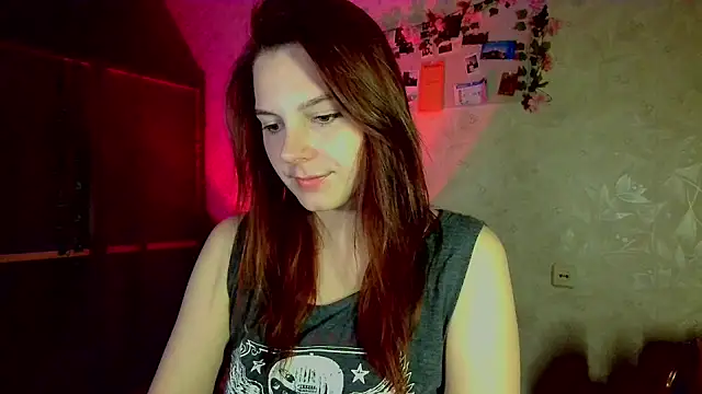 EvaShinee online show from July 2026 09:32:01 PM