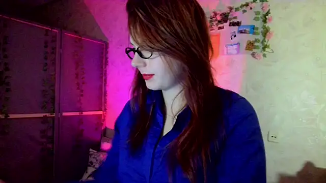 EvaShinee online show from July 2026 08:52:02 PM