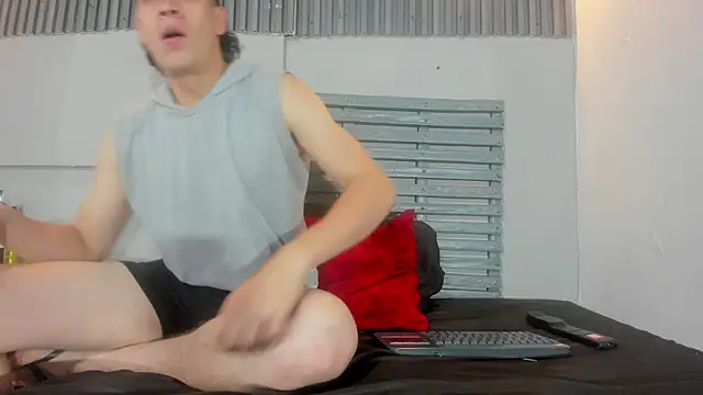 Thomas Woolf online show from July 2026 09:57:01 PM
