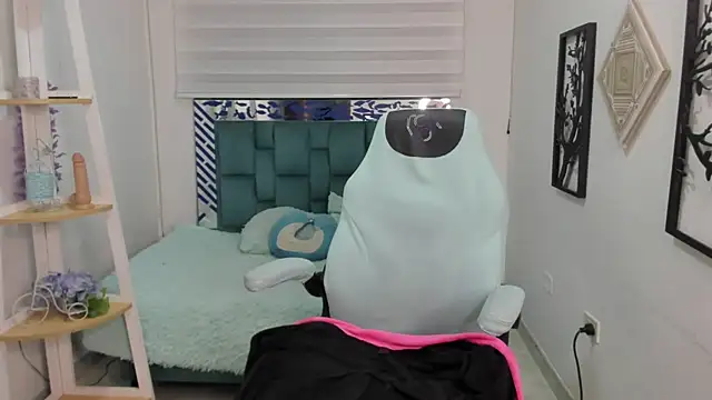 Aria Santana  online show from July 2026 03:37:01 AM
