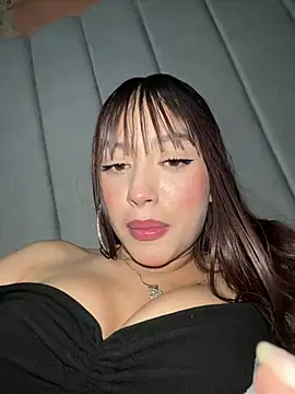 Dayanna Villalobos online show from July 2026 09:25:02 PM