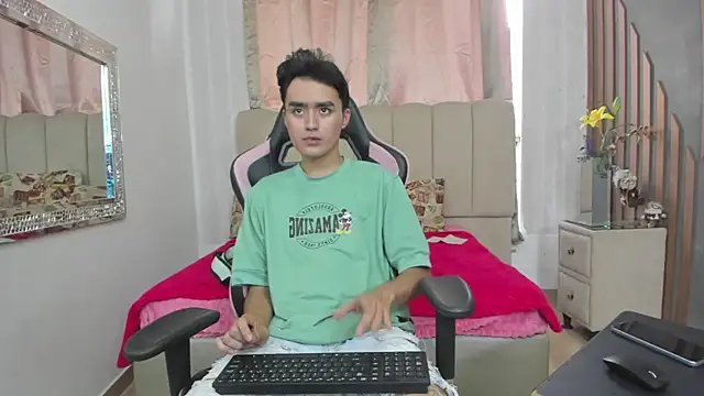 CarlosANDMaicol online show from July 2026 07:16:02 PM