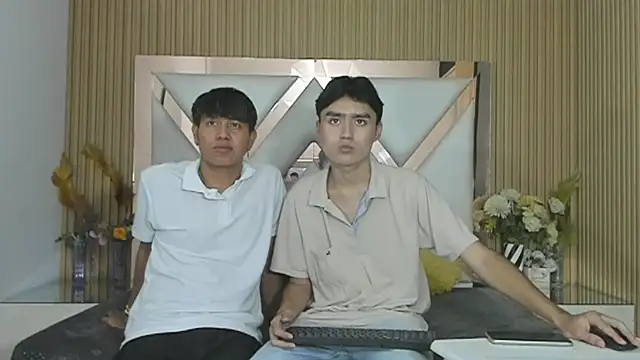 CarlosANDMaicol online show from July 2026 10:41:01 PM