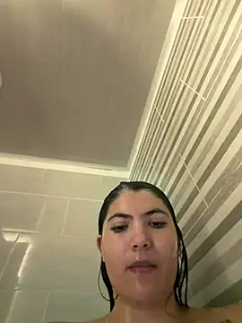 cloe bella online show from July 2026 10:12:02 PM
