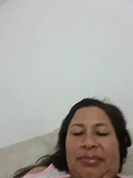 JhoanaHernandez online show from July 2026 05:03:01 AM