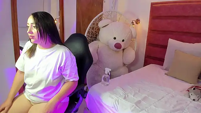 cloe glace online show from July 2026 10:14:02 PM