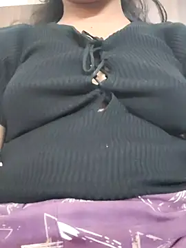 yours queen  online show from July 2026 11:17:02 AM