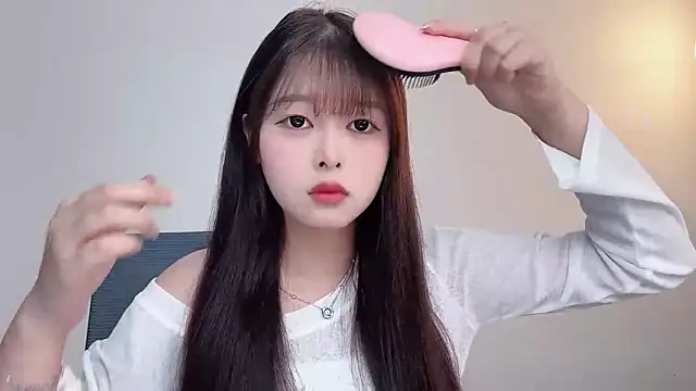 Winnie005 online show from July 2026 02:53:02 AM
