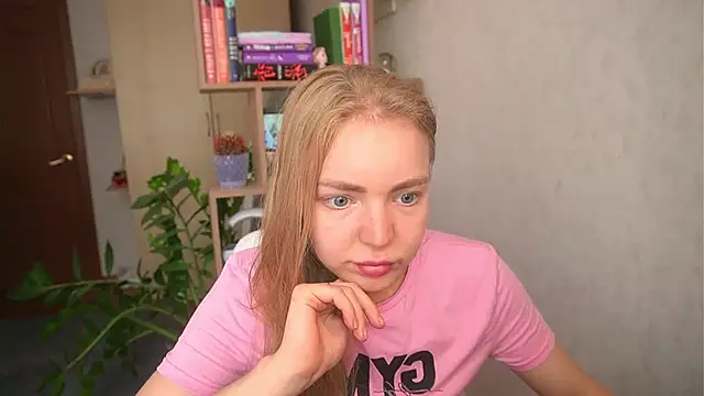 Emilyemmi online show from July 2026 11:01:02 AM