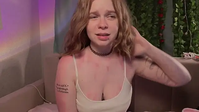 AliseKitt online show from July 2026 05:09:01 PM