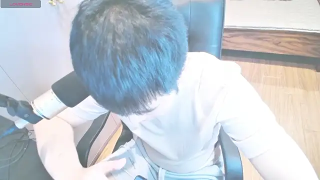 xiaoxiao-666 online show from August 2026 04:38:02 PM