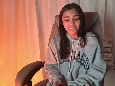 Dafne girl4u online show from July 2026 03:15:01 AM