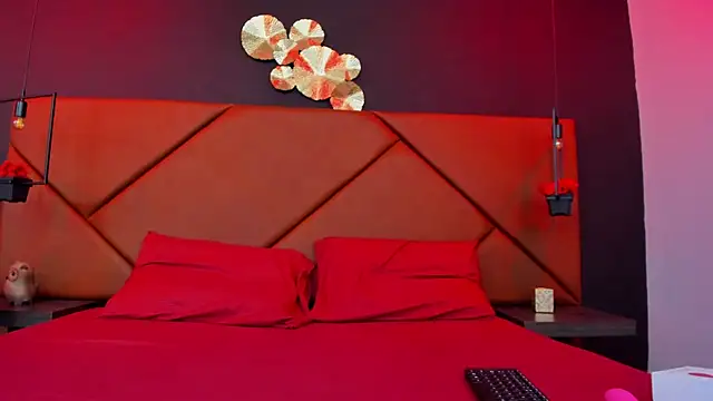 ScarletWais online show from July 2026 01:15:02 PM