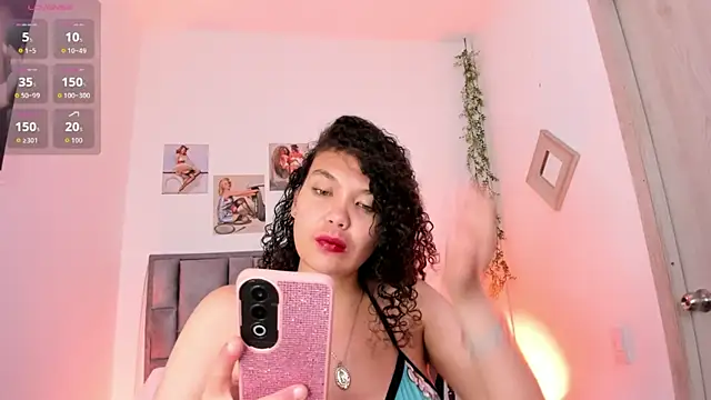 Luna jone online show from July 2026 12:34:01 PM