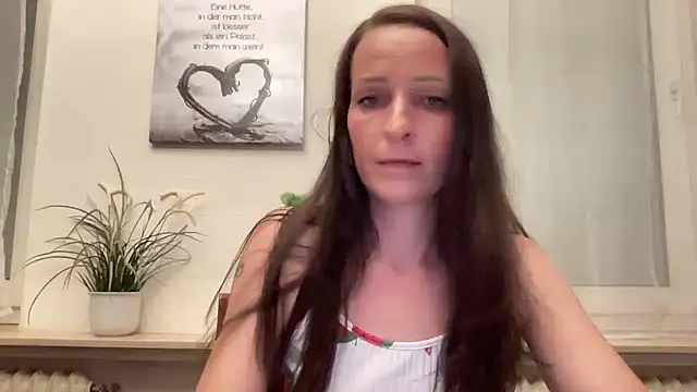 MilaArden online show from July 2026 04:31:02 PM