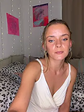 Snapshot of Stella_Rosee chatting on July 2026 02:46:02 PM Stella Rosee online show from July 2026 02:46:02 PM