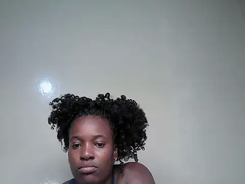 Lunakisses online show from July 2026 09:35:01 AM