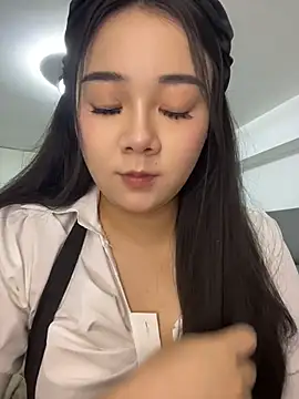 Luna-girl online show from July 2026 01:57:02 PM