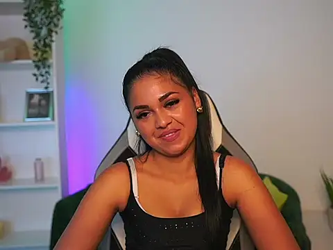 NissKate18 online show from July 2026 01:09:02 PM