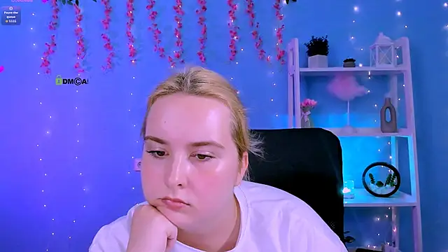 linda lynx online show from July 2026 11:52:02 AM