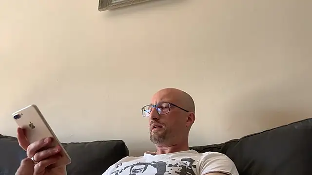 Rosbif69 online show from July 2026 02:13:01 PM