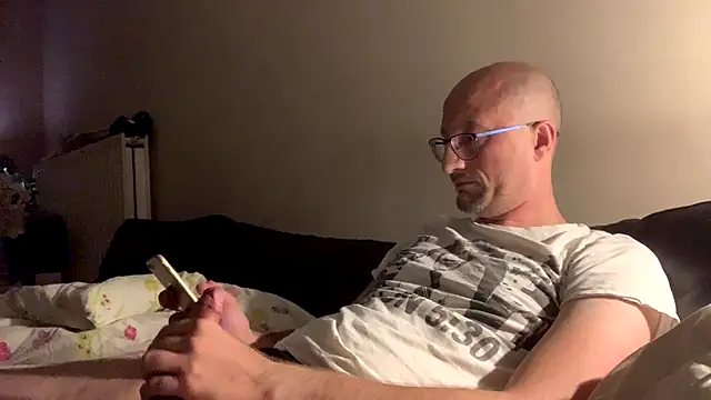 Rosbif69 online show from July 2026 11:37:02 PM