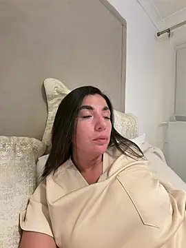 BellaTxx online show from July 2026 10:08:02 PM