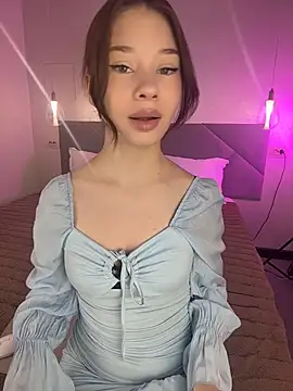 HoneyJuliet online show from July 2026 06:49:01 AM