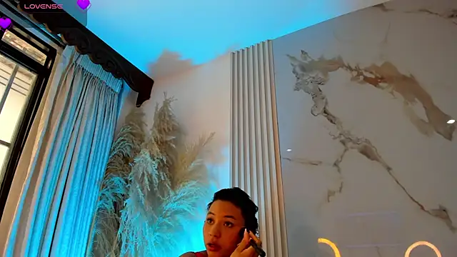 Snapshot of AriadnaLoren_ chatting on July 2026 08:05:01 PM AriadnaLoren online show from July 2026 08:05:01 PM