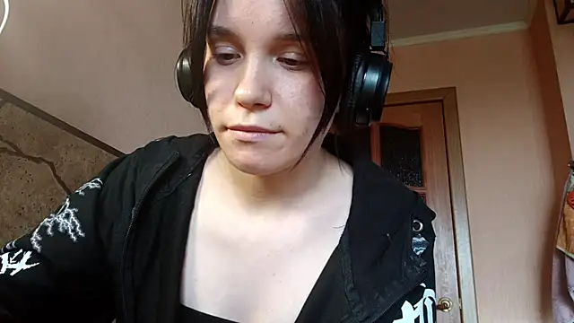 Snapshot of LovedBog chatting on July 2026 08:12:02 AM LovedBog online show from July 2026 08:12:02 AM