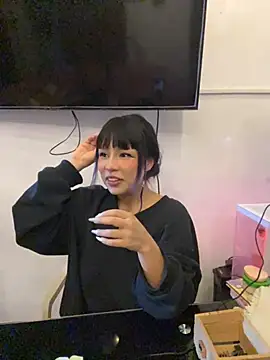 Ami L online show from July 2026 03:25:02 AM