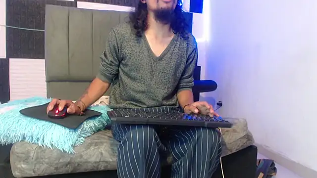 strap 420 online show from July 2026 08:12:02 PM