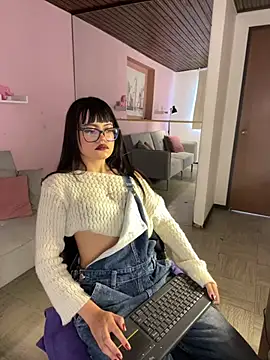 Saphira Pink online show from July 2026 07:12:02 PM