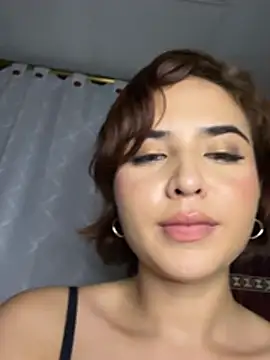 LadyScarlett  online show from July 2026 12:24:02 AM