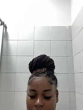 miaccollinss online show from July 2026 04:19:02 AM