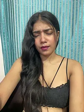 Snapshot of Hye__manvi_ chatting on July 2026 04:05:01 AM Hye manvi online show from July 2026 04:05:01 AM