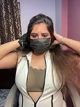 Snapshot of gurleen_kirat chatting on July 2026 05:33:02 PM gurleen kirat online show from July 2026 05:33:02 PM