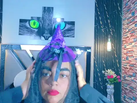 megan glenda online show from July 2026 01:07:02 PM