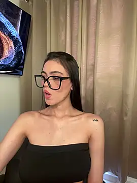 Snapshot of Sofi_milks chatting on July 2026 08:40:02 PM Sofi milks online show from July 2026 08:40:02 PM