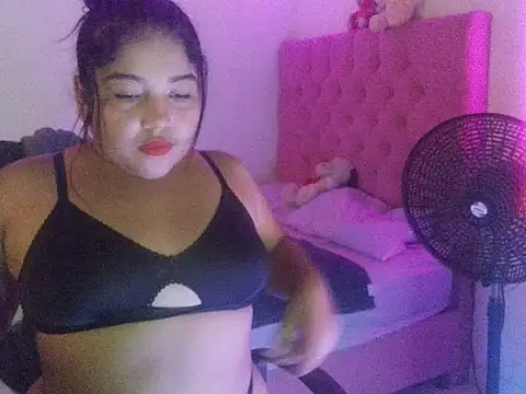 maddy13hony online show from July 2026 10:41:01 PM