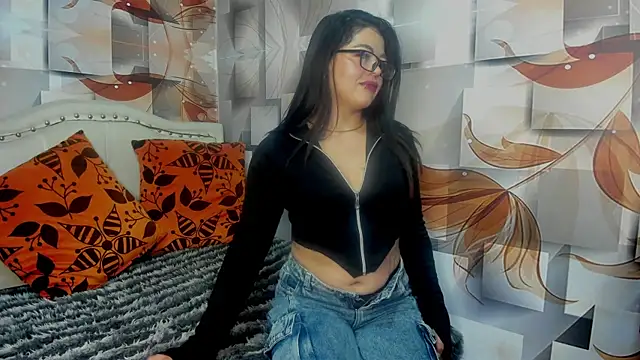 VALENTINA PURPLE online show from July 2026 03:04:01 AM