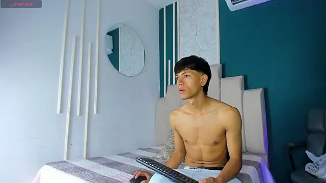 Snapshot of Im_Kael_ chatting on July 2026 12:37:01 PM Im Kael online show from July 2026 12:37:01 PM