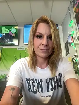 kaybaybe22 online show from July 2026 10:39:01 PM